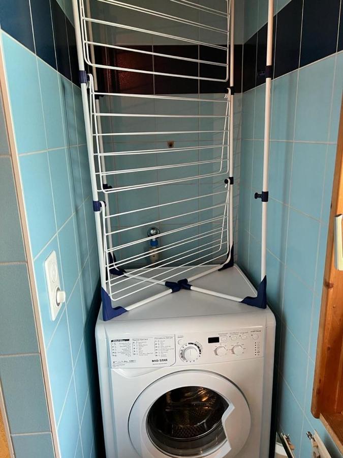Edelweiss 4 Zi Ferienwohnung In Landhaus Frutigen Luaran gambar